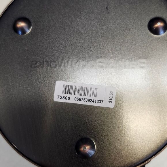 Bath & Body Works 3-wick candle holder, metallic w/ wine & grapes design - Picture 5 of 16